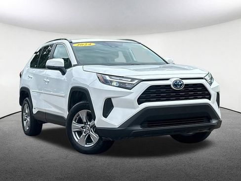Used 2024 Toyota RAV4 LE AWD/4WD image 2