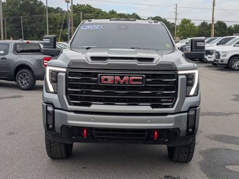 Used 2024 GMC Sierra 2500 AT4 w/ AT4 Premium Plus Package AWD/4WD image 8