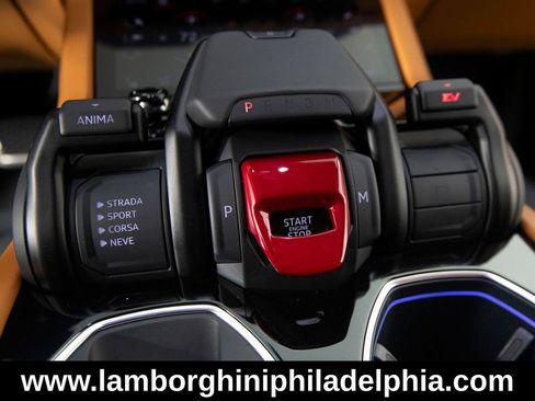 Used 2025 Lamborghini Urus S AWD/4WD image 22