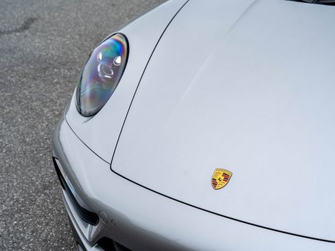 Certified 2022 Porsche 911 Carrera GTS RWD image 18