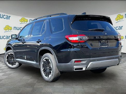 New 2026 Honda Pilot Touring image 5