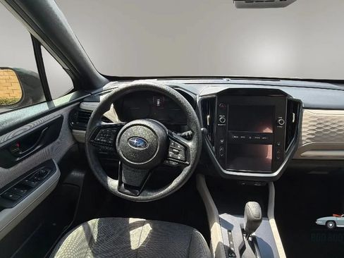 Used 2025 Subaru Forester AWD/4WD image 22