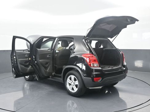 Used 2020 Chevrolet Trax LS image 63