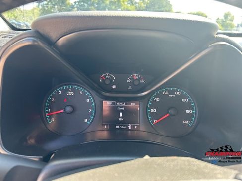 Used 2022 Chevrolet Colorado LT w/ Safety Package image 19