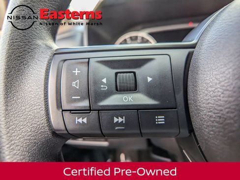 Used 2023 Nissan Rogue S AWD/4WD image 28