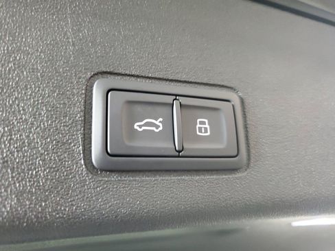 New 2026 Audi Q3 quattro 2.0T AWD/4WD image 11