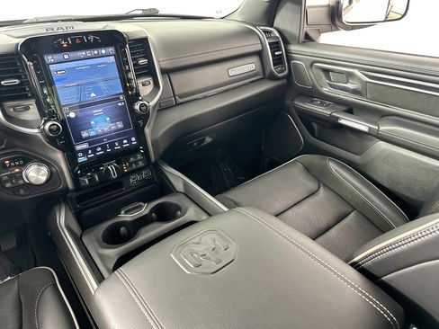 Used 2023 RAM 1500 Laramie AWD/4WD image 24