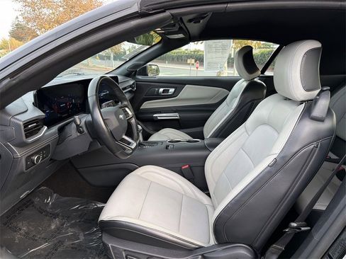 Used 2024 Ford Mustang Premium image 20