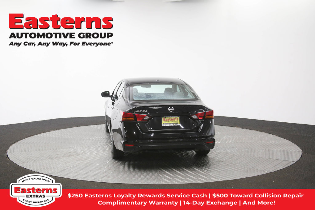Used 2024 Nissan Altima 2.5 SV FWD image 63