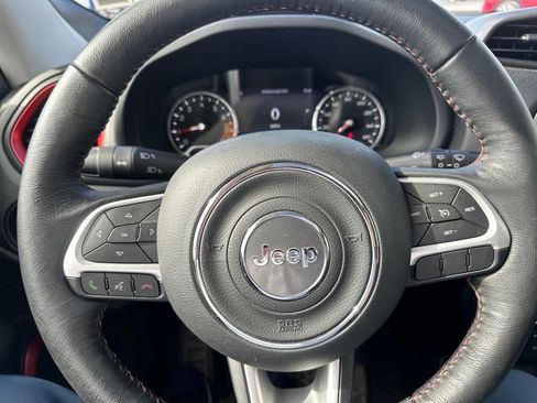 Used 2023 Jeep Renegade Trailhawk w/ Sun/Sound Group AWD/4WD image 14