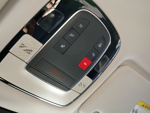 Used 2025 Hyundai Palisade SEL image 32