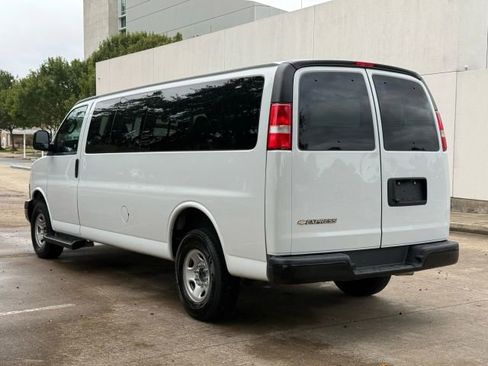 Used 2023 Chevrolet Express 3500 LS image 4
