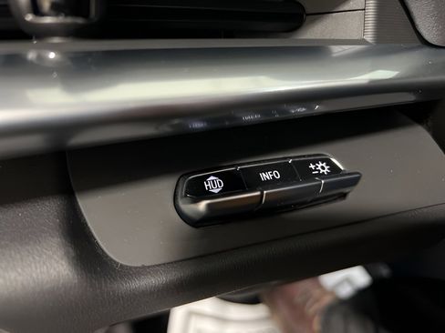 Used 2024 Chevrolet Corvette Stingray Preferred Cpe w/ Z51 Performance Package image 21