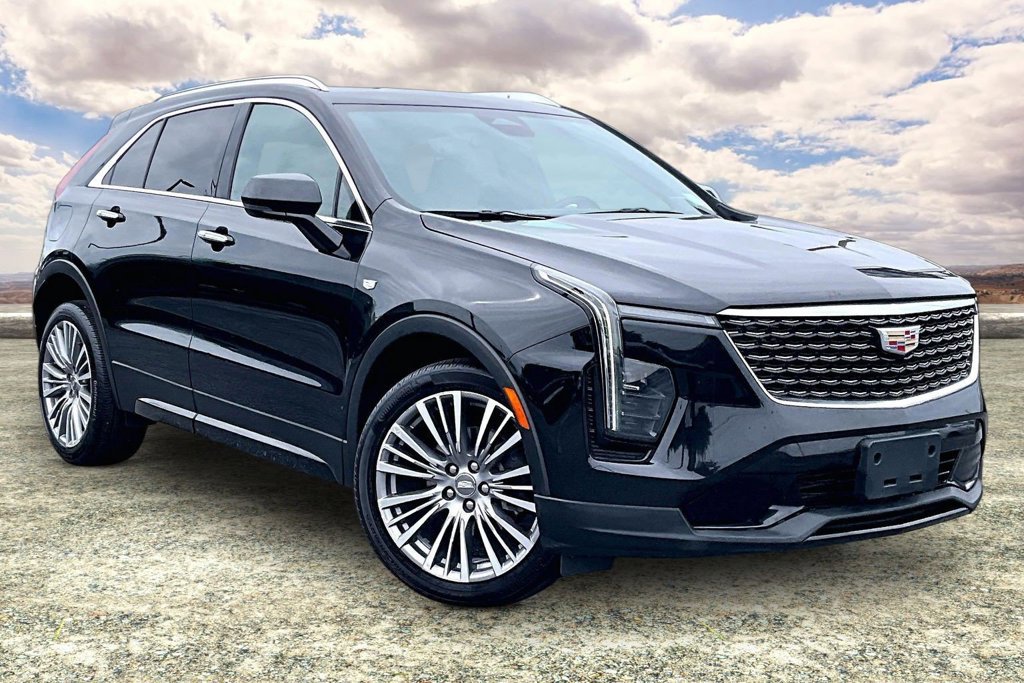 Used 2024 Cadillac XT4 Premium Luxury AWD/4WD image 1