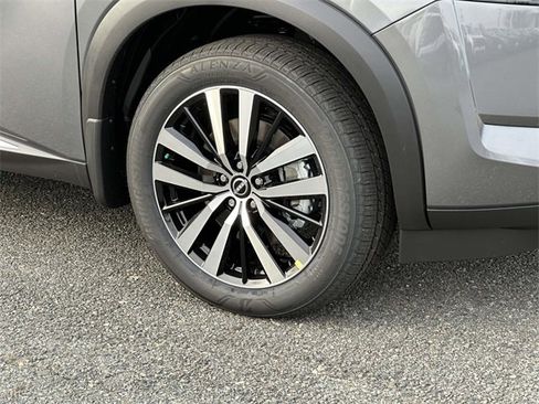 New 2025 Nissan Pathfinder Platinum w/ Cargo Package image 7