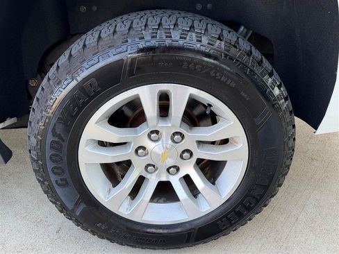 Used 2016 Chevrolet Suburban LT AWD/4WD image 23