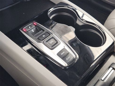 Certified 2020 Honda Pilot Touring image 19