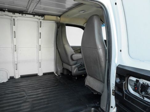 Used 2022 Chevrolet Express 2500 Extended w/ Driver Convenience Package RWD image 25