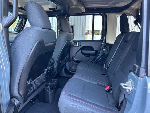 Certified 2025 Jeep Wrangler Unlimited Rubicon AWD/4WD image 30