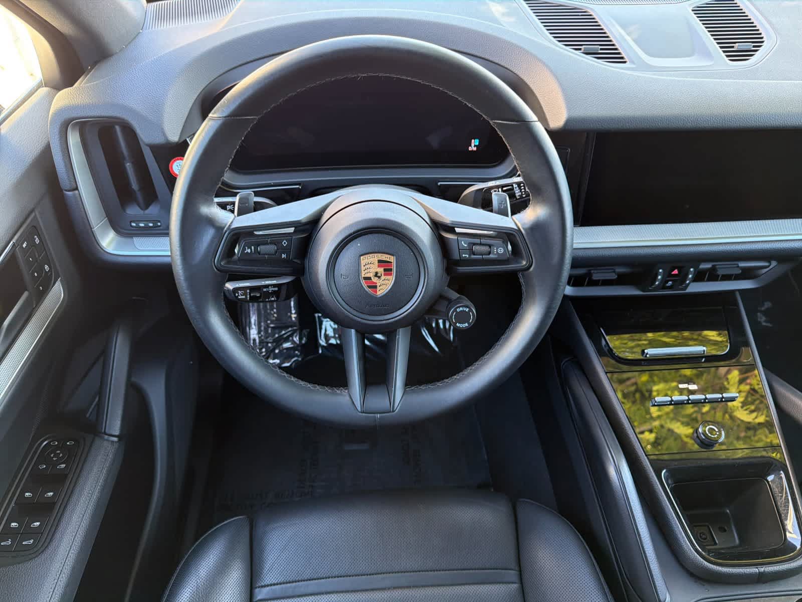 Certified 2024 Porsche Cayenne AWD/4WD image 15