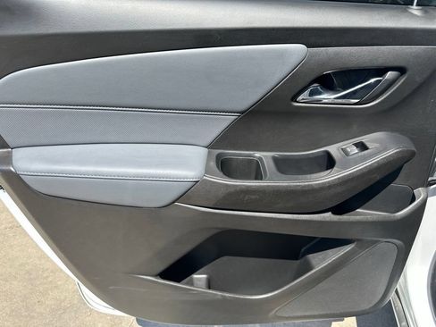 Certified 2021 Chevrolet Traverse Premier AWD/4WD image 22