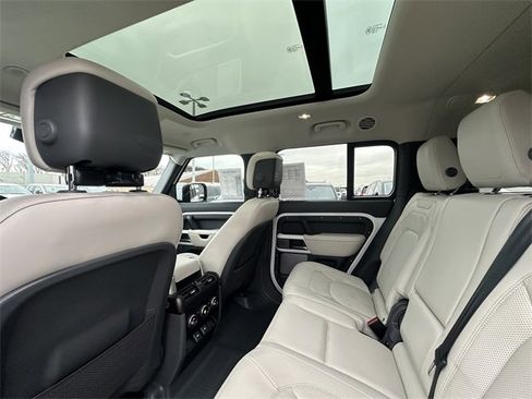 Used 2023 Land Rover Defender 130 First Edition image 18