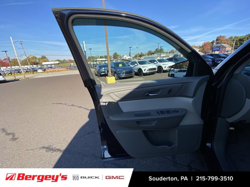 Certified 2015 GMC Acadia SLE AWD/4WD image 26