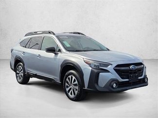 Used 2023 Subaru Outback Premium video 3