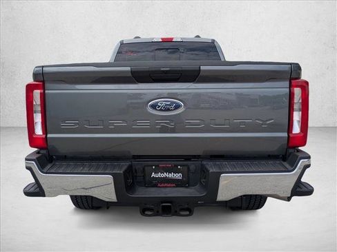 Used 2026 Ford F250 XLT w/ FX4 Off-Road Package image 6