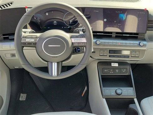 New 2025 Hyundai Kona SEL image 3