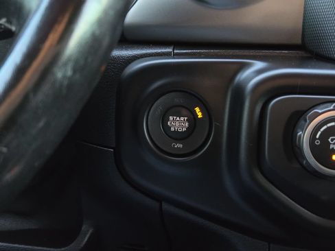 Used 2020 Jeep Wrangler Unlimited Sport S AWD/4WD image 17