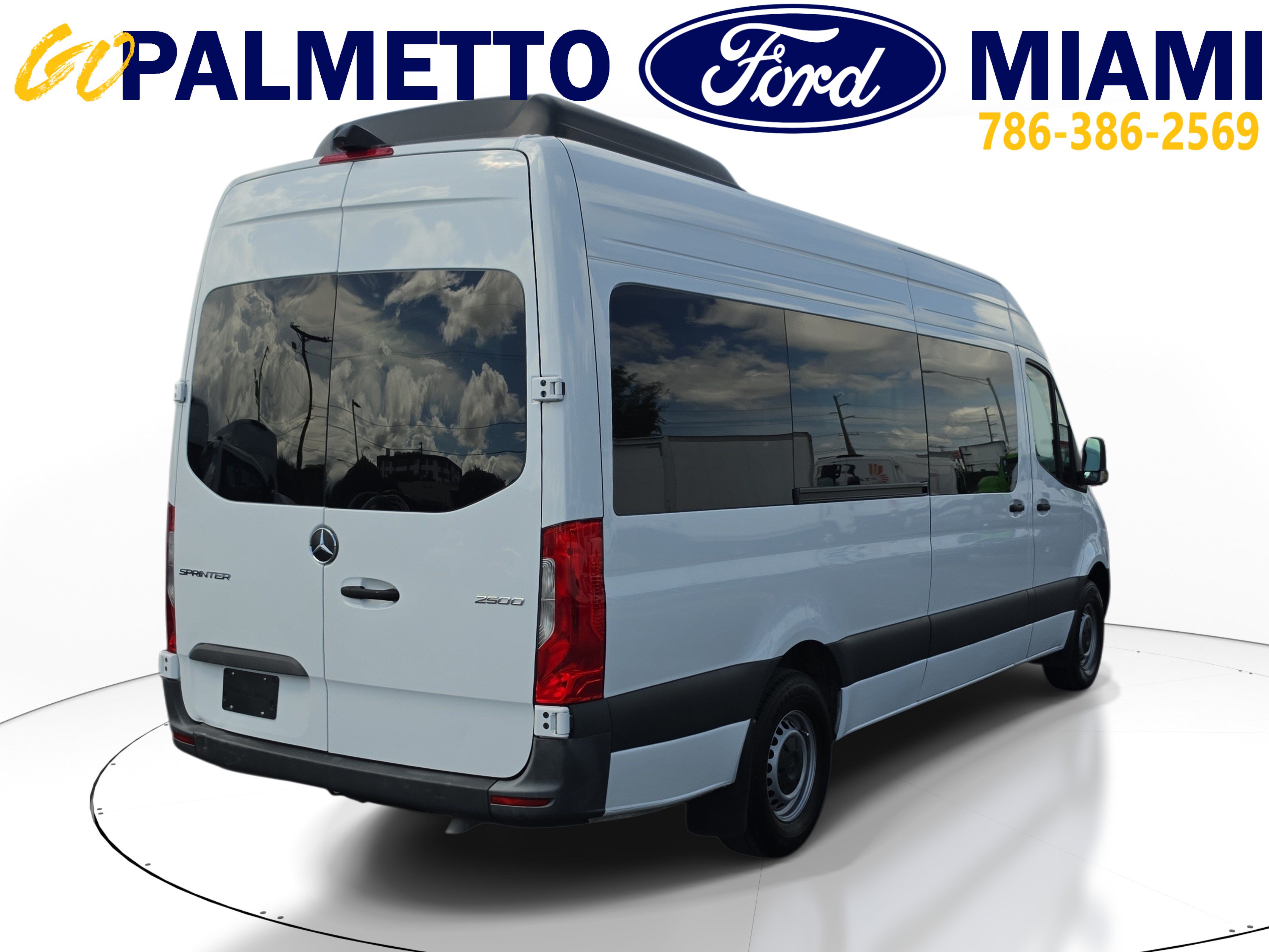 Used 2025 Mercedes-Benz Sprinter 2500 image 6
