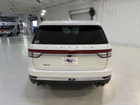 Used 2023 Lincoln Aviator Reserve image 4