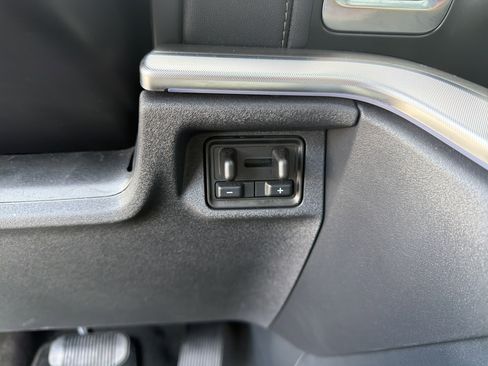 Certified 2025 Ford Expedition Platinum w/ Driver's Package AWD/4WD image 49