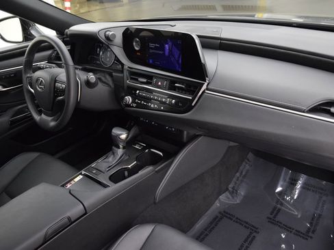 Used 2023 Lexus ES 350 w/ Premium Package image 15