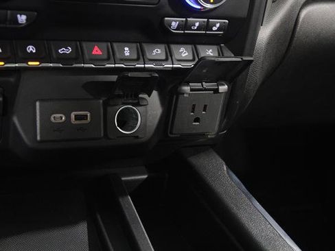 Used 2021 GMC Sierra 1500 Denali w/ Denali Ultimate Package AWD/4WD image 21