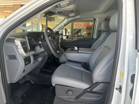 Used 2025 Ford F350 XL w/ XL Driver Assist Package AWD/4WD image 8