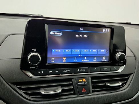 Used 2022 Nissan Altima 2.5 S image 18