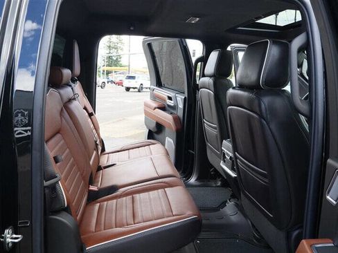 Used 2024 GMC Sierra 3500 Denali Ultimate AWD/4WD image 18