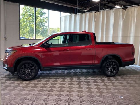 Used 2023 Honda Ridgeline Sport image 7