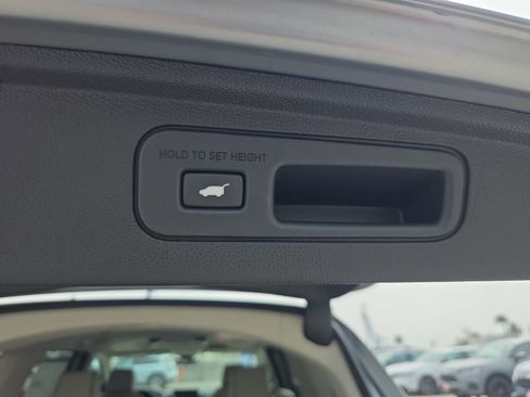 New 2026 Honda Odyssey Touring image 13