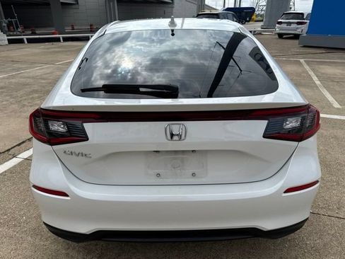 Used 2024 Honda Civic EX-L image 3