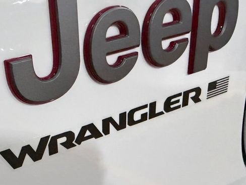 Used 2026 Jeep Wrangler Unlimited Rubicon AWD/4WD image 29