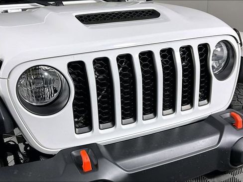 Used 2021 Jeep Gladiator Mojave w/ Cold Weather Group AWD/4WD image 31
