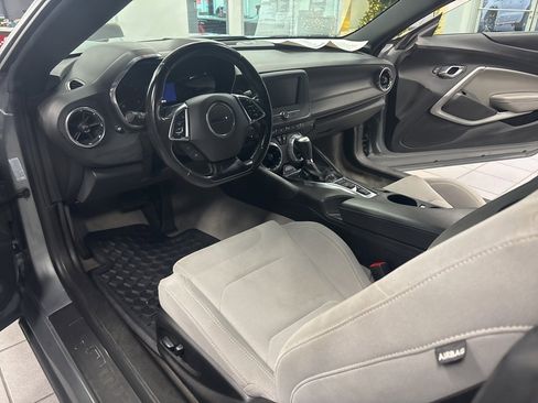 Used 2023 Chevrolet Camaro LT image 11
