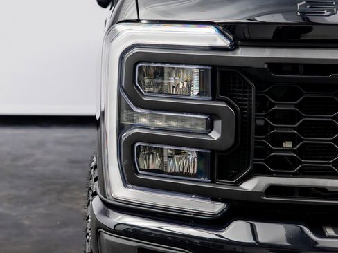 Used 2023 Ford F350 XLT w/ XLT Premium Package AWD/4WD image 3