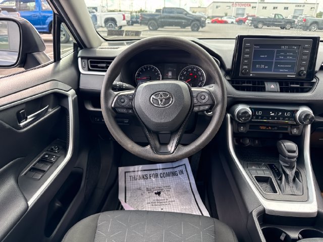 Used 2021 Toyota RAV4 XLE w/ Convenience Package FWD image 20