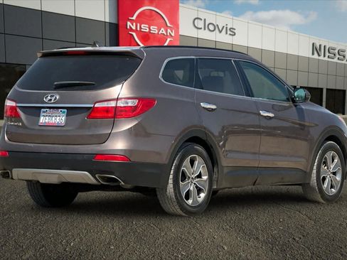 Used 2014 Hyundai Santa Fe GLS FWD image 3