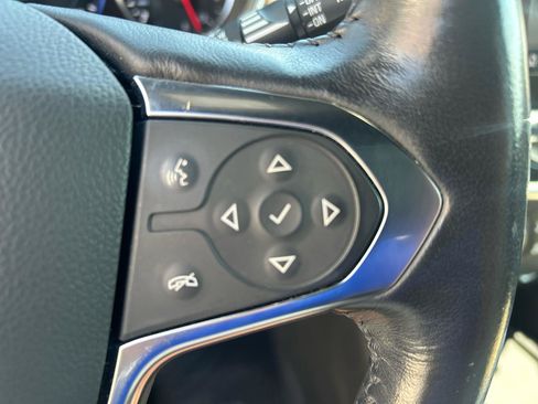 Used 2022 Chevrolet Traverse Premier w/ LPO, Floor Liner Package FWD image 18