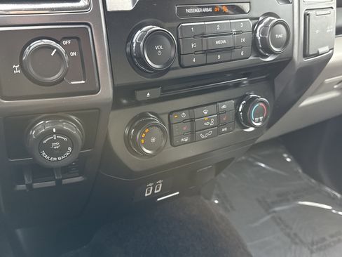 Used 2016 Ford F150 XLT w/ Equipment Group 302A Luxury image 34